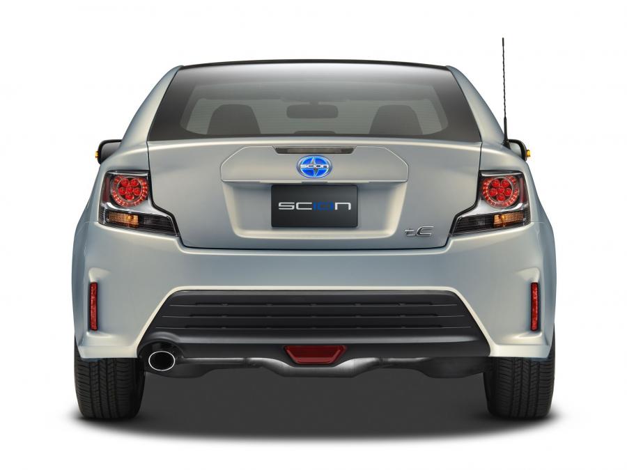  Scion tC 10 Series 2013 года  (фото 6 из 13)